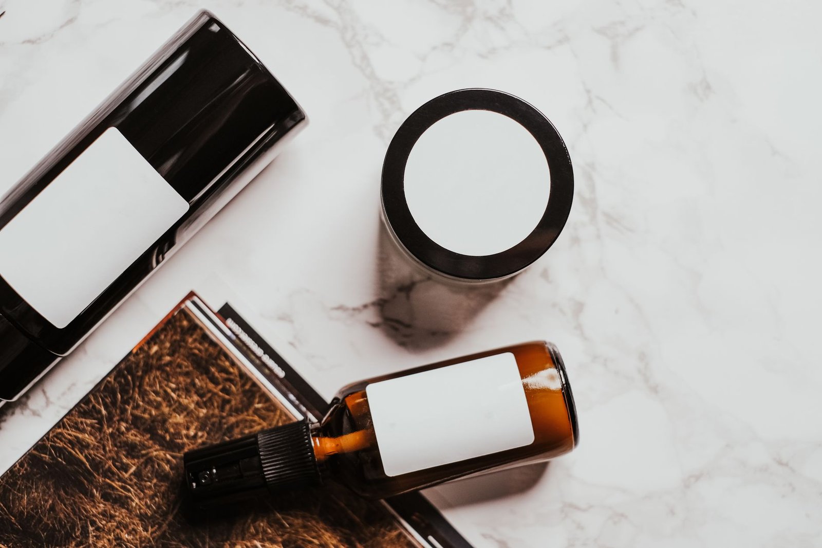 Your Brand on the Bottle: Low-MOQ Private Label for Your Fall Launch